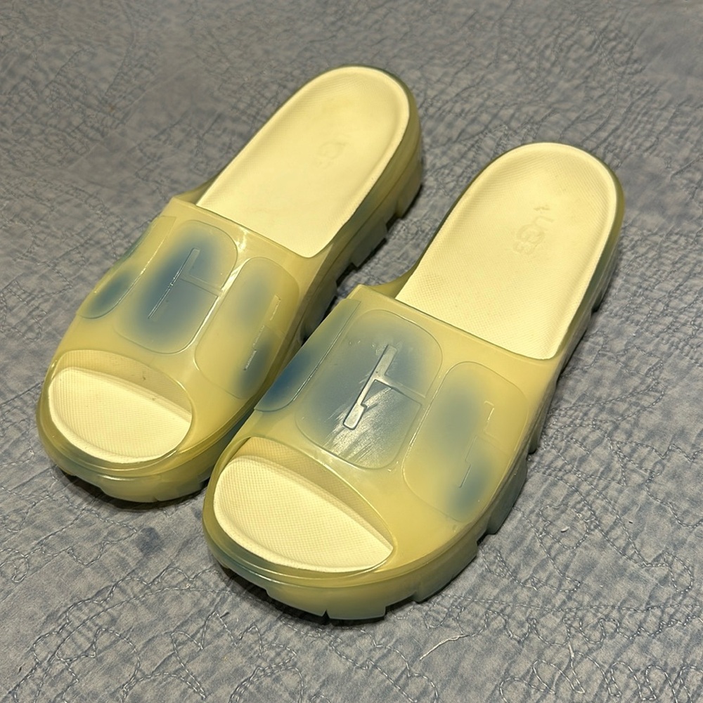 Ugg Jella Clear Watercolor Slides: size 7
